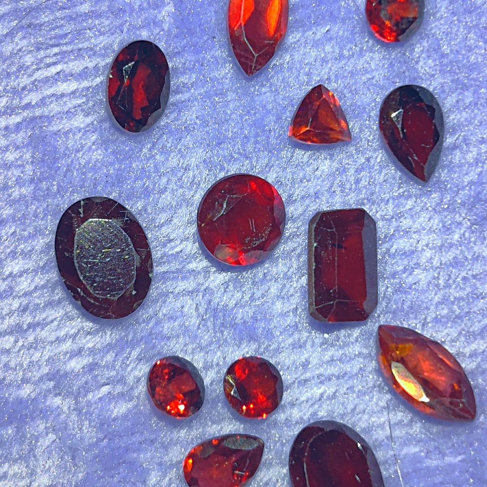 Gorgeous Brilliant Red Garnet Lot 9.5cts